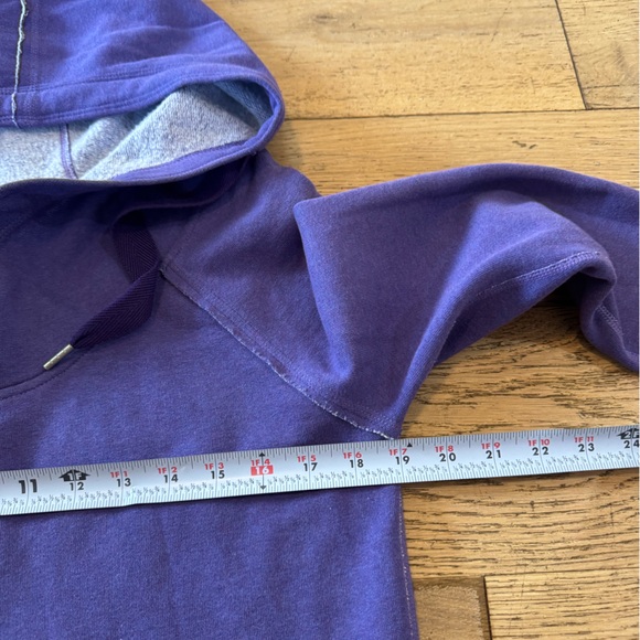 Lululemon Purple Hooded Sweatshirt with Pocket Women’s Sz‎ 6 - Picture 4 of 8
